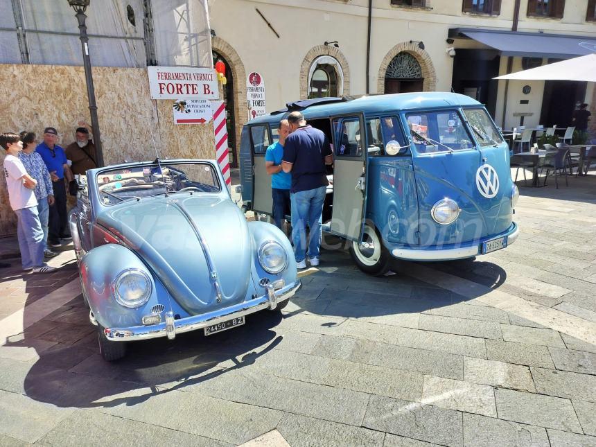 "Bugs on the sea", dalla Porsche alla Dune buggy: icone Volkswagen in piazza Rossetti 