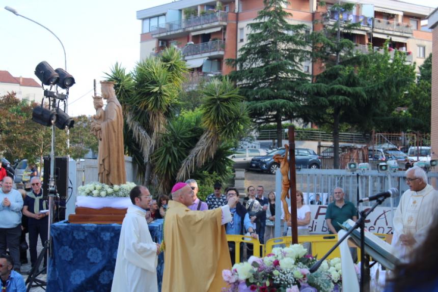 Tanti fedeli ai Salesiani per la  festa in onore di Maria Ausiliatrice