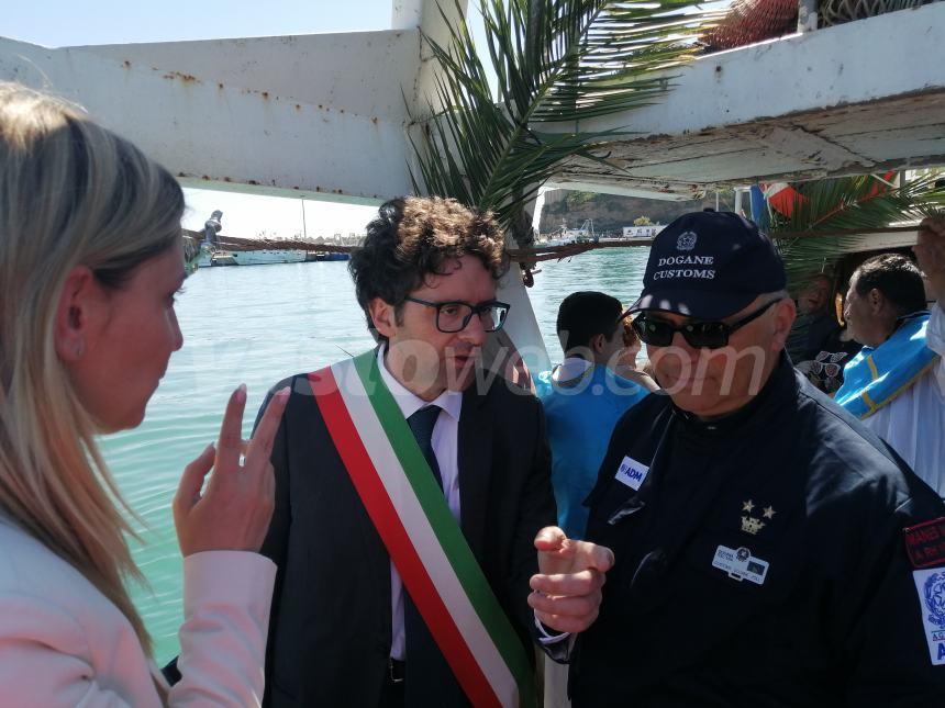 Madonna di Pennaluce, in tanti alla processione in mare: "Emozione di fede e tradizione" 