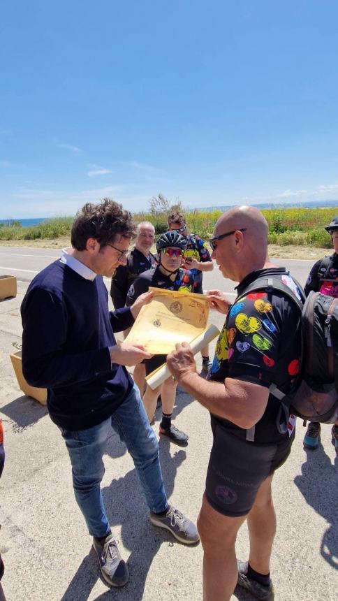 Tappa a Vasto per l’iniziativa a due ruote dei messaggeri della ricerca oncologica 