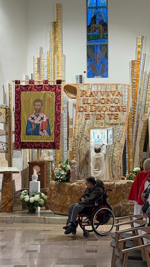 L'intronizzazione di San Timoteo alla festa parrocchiale del compatrono