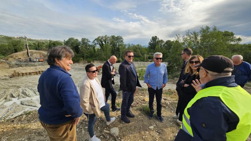 Procedono  i lavori di ricostruzione del ponte Guastacconcio sulla Sp97