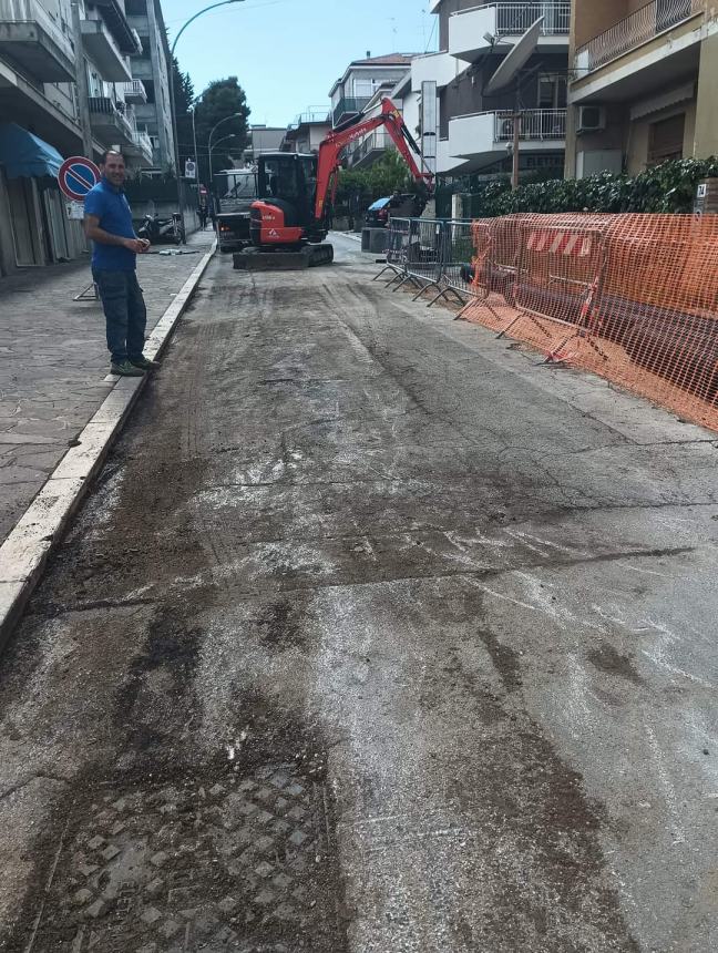 Voragine in via Madonna dell’Asilo: ultimati i lavori, strada riaperta