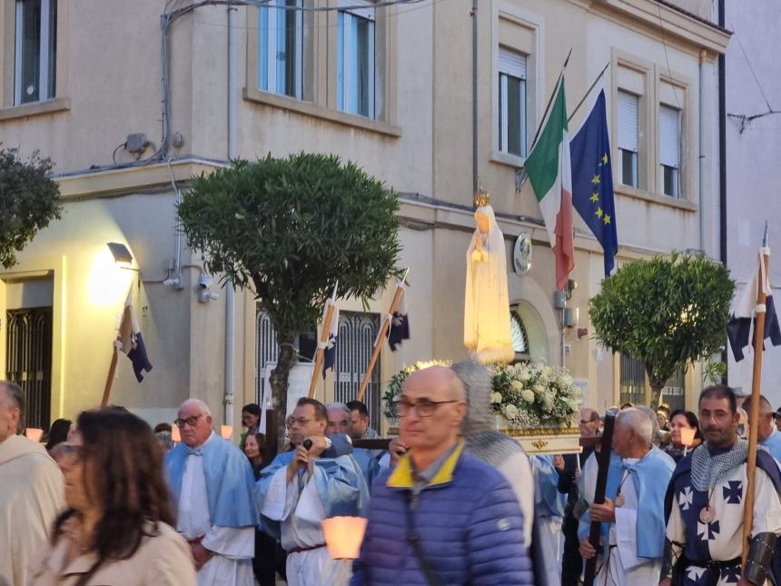 Pellegrinaggio e grande processione delle candele con la Madonna di Fatima