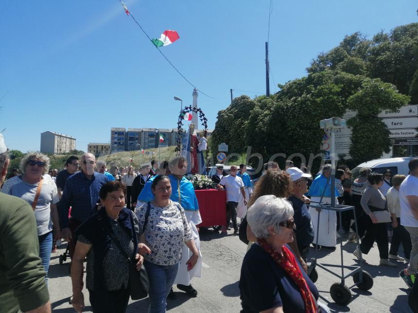 Madonna di Pennaluce, in tanti alla processione in mare: "Emozione di fede e tradizione" 