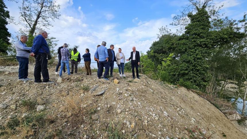 Procedono  i lavori di ricostruzione del ponte Guastacconcio sulla Sp97