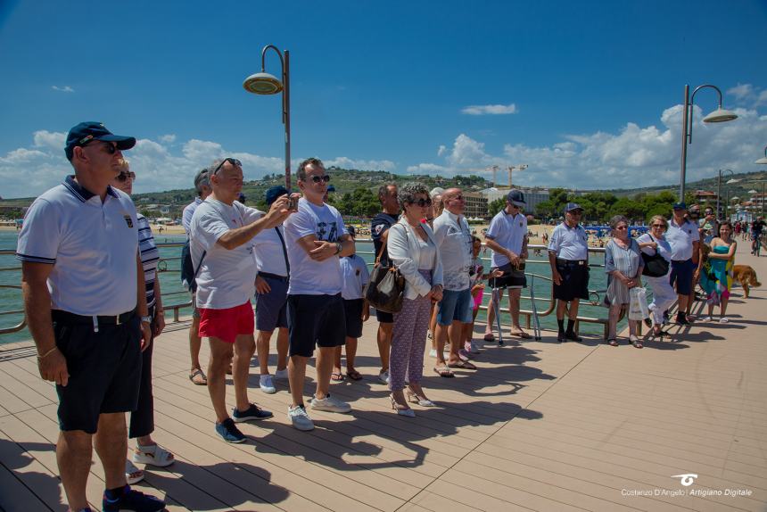 La  Fanfara  dell’Accademia Navale di Livorno incanta i bagnati sul lungomare