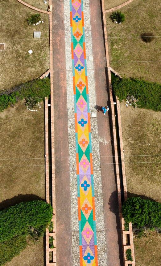 I colori dell’Infiorata alla Basilica della Madonna dei Miracoli di Casalbordino 