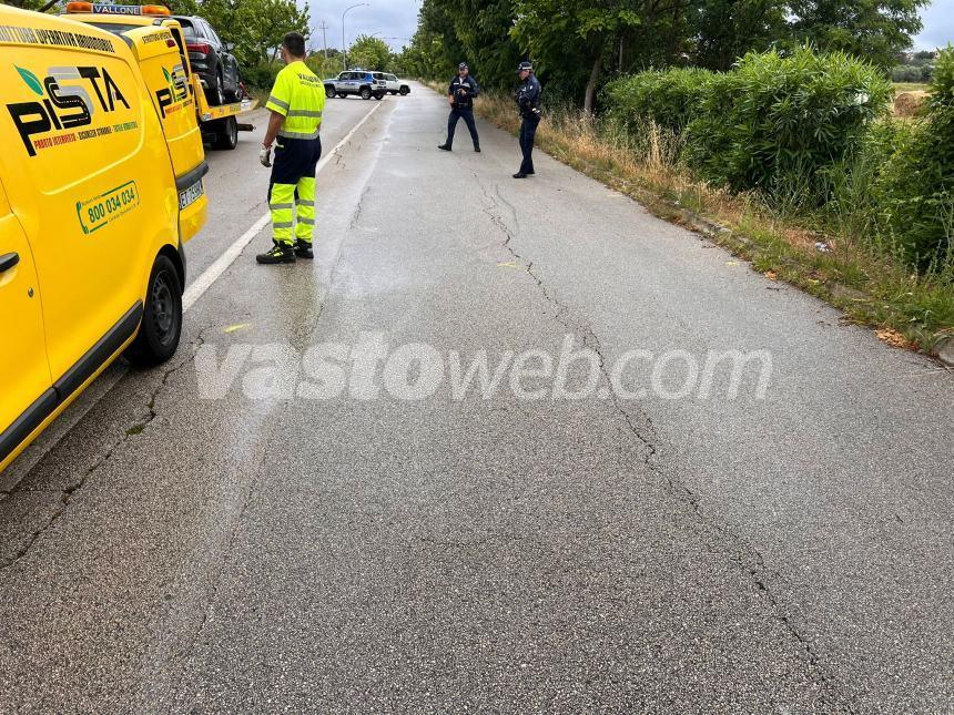 Frontale alla fine di via del Porto a Vasto, 5 persone in ospedale