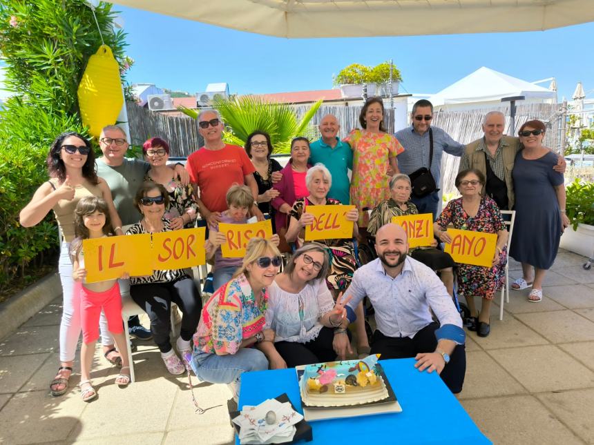 Festa al mare per "Il sorriso degli anziani" e i suoi ospiti 