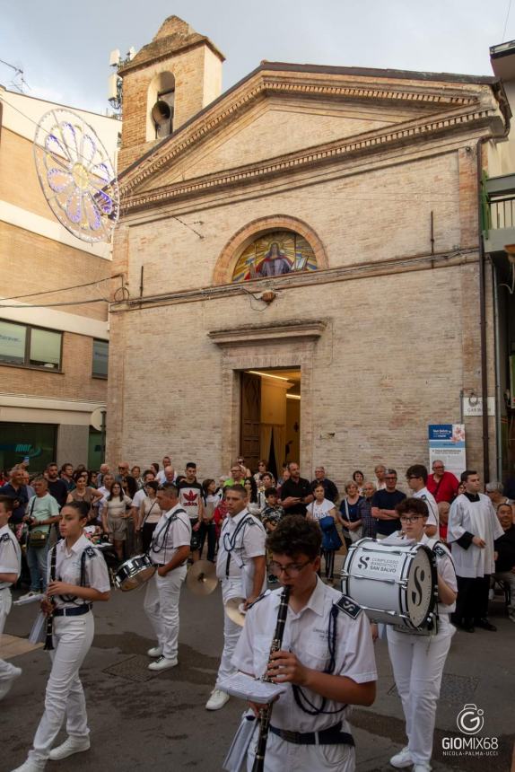 A San Salvo la festa di San Nicola con "il suggestivo imbarco in mare" 