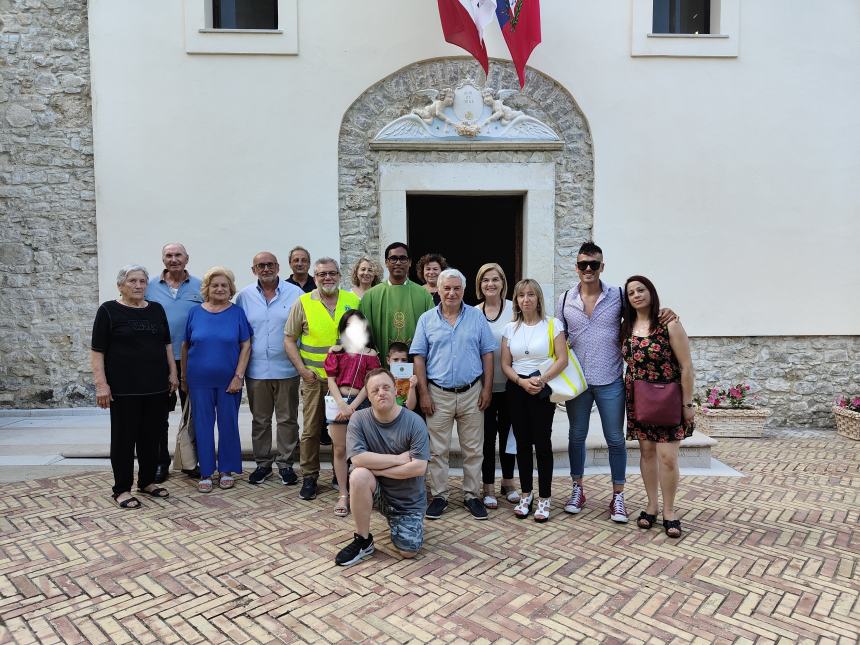 Santuario di San Michele a Liscia, i Lions donano un defibrillatore 