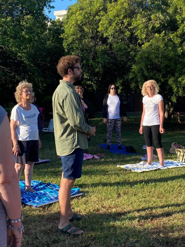 Mattinata intensa a San Salvo tra pulizia del mare e meditazione  