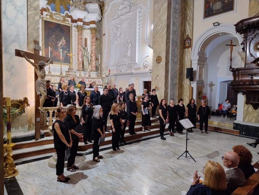 Tanti applausi a Chieti per l’esibizione del Coro polifonico Histonium