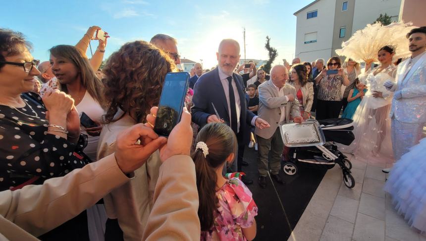 L'inaugurazione in via Corsica