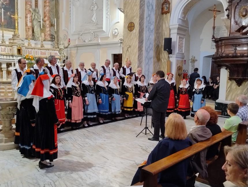 Tanti applausi a Chieti per l’esibizione del Coro polifonico Histonium