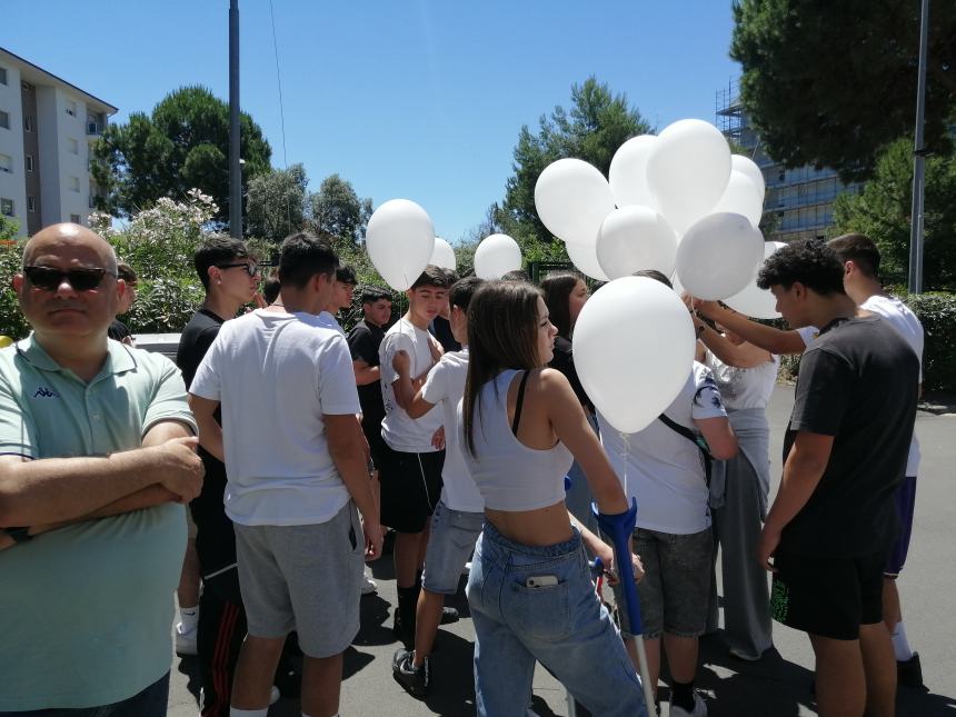 Al Mattei un ulivo in ricordo di Martina Mancini, i genitori: "Ci fate sentire un po' meno soli" 