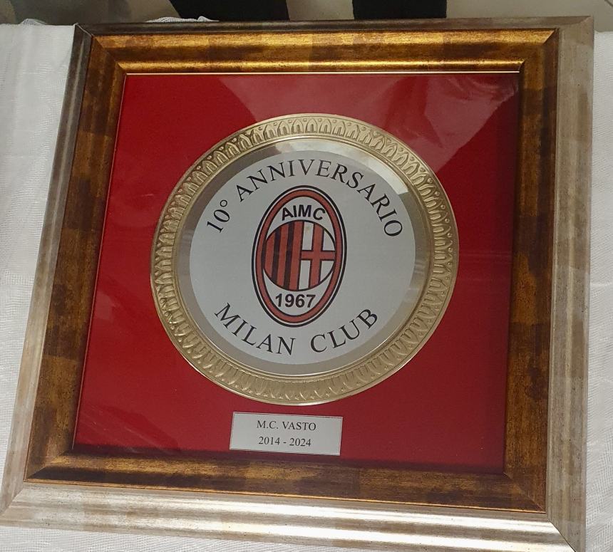 Festa in grande per il Milan Club Vasto con la Coppa dei Campioni e la visita di Luca Serafini