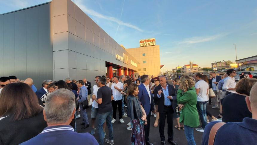 L'inaugurazione in via Corsica