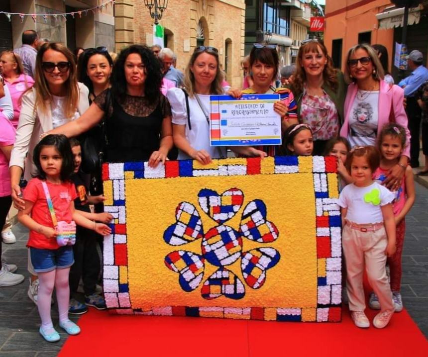 In tanti all'Infiorata all’uncinetto organizzata dalla Pro Loco di San Salvo 