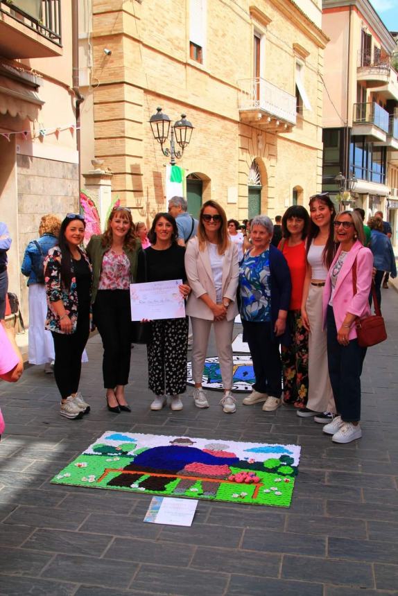 A San Salvo la 4° edizione dell'Infiorata all'Uncinetto 