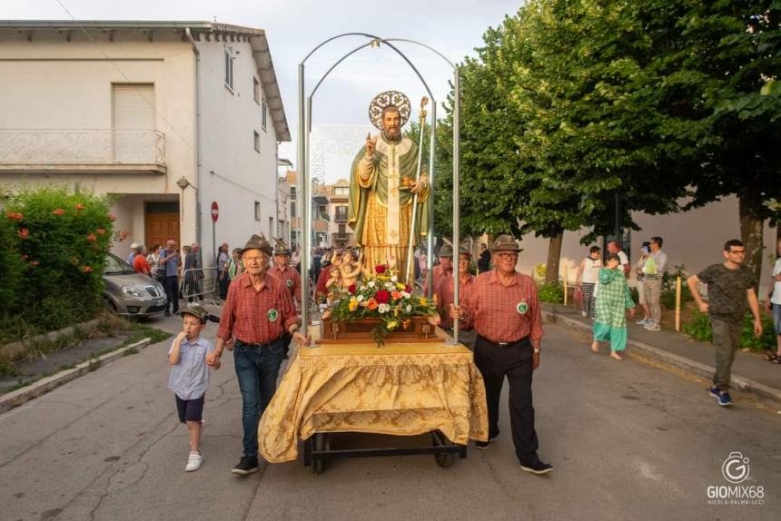 A San Salvo la festa di San Nicola con "il suggestivo imbarco in mare" 