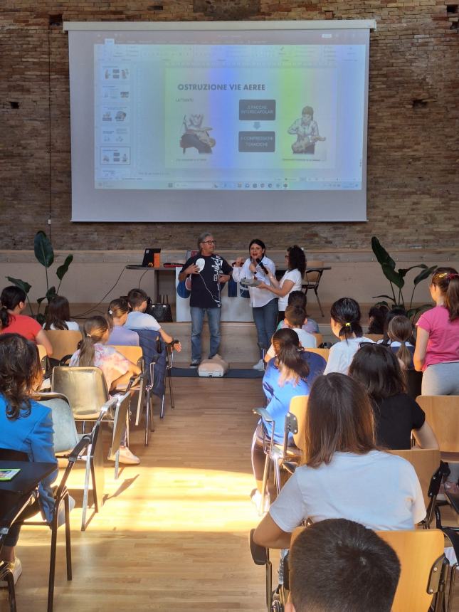 Corso di primo soccorso a Pollutri  per gli studenti di elementari e delle medie