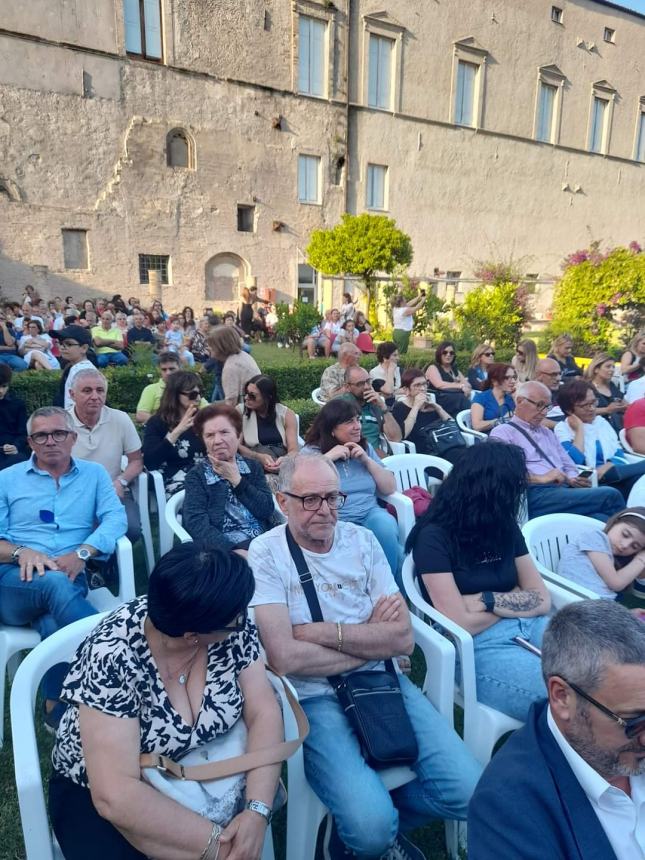 Applausi al d’Avalos per l’esibizione dell’orchestra giovanile del Liceo Mattioli