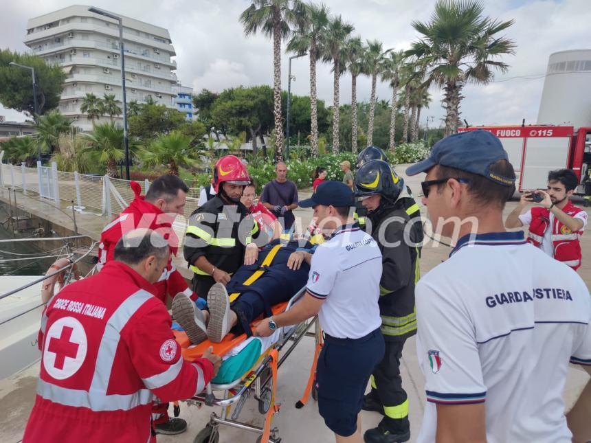 Principio di incendio  a bordo di un’imbarcazione al porto turistico di San Salvo: è una esercitazione