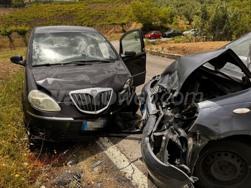 Scontro frontale in via Sant'Onofrio, 3 feriti al San Pio di Vasto