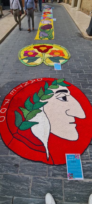 In tanti all'Infiorata all’uncinetto organizzata dalla Pro Loco di San Salvo 