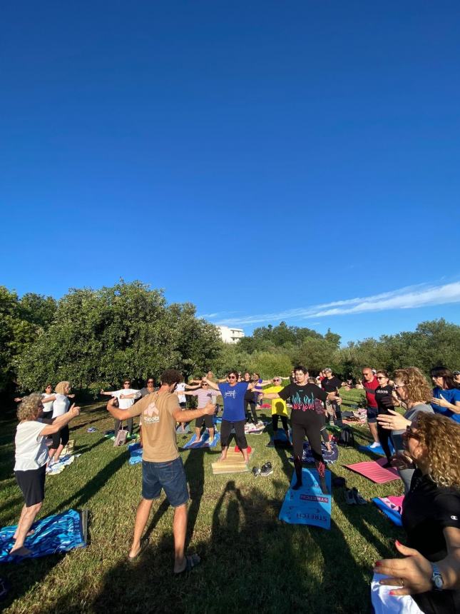 Mattinata intensa a San Salvo tra pulizia del mare e meditazione  