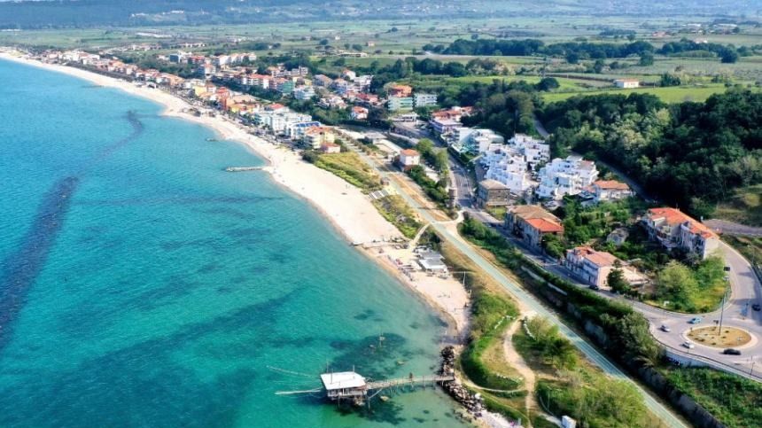 Fossacesia, sul lungomare e San Giovanni in Venere riaprono Ufficio Turistico e il Punto Blu