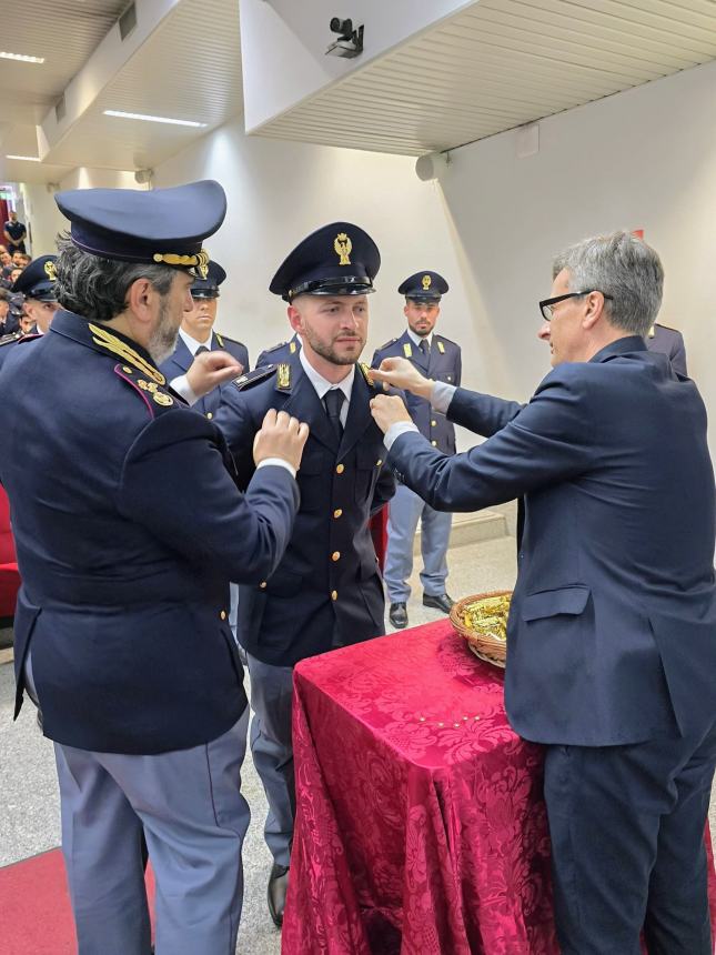 Alamari della Polizia di Stato per 204 allievi agenti