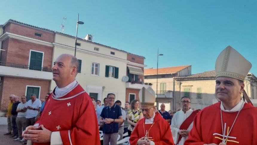 A Cupello l’anniversario di don Nicola Florio: “Auguri per questi 25 anni di sì a Dio”