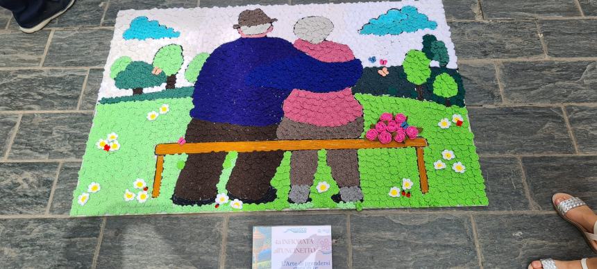 In tanti all'Infiorata all’uncinetto organizzata dalla Pro Loco di San Salvo 