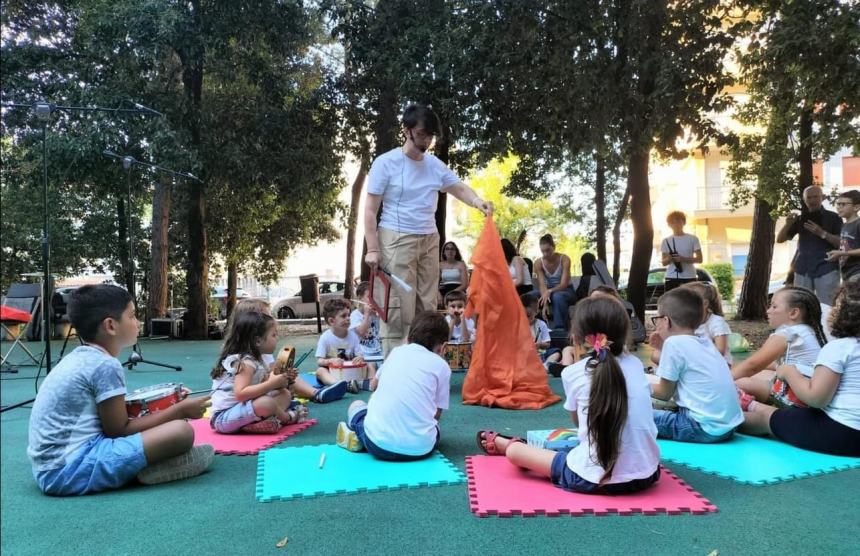 Bambini protagonisti a San Salvo con "Musica e Movimento" della cantautrice Lara Molino