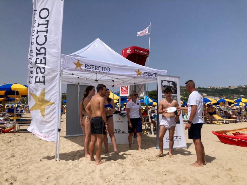 L’Esercito fa tappa sulla spiaggia di Vasto Marina con il tour promozionale estivo in Abruzzo