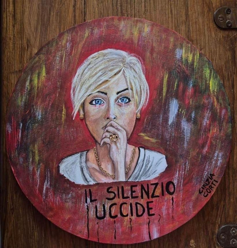 A Roseto le opere di Cinzia Corti protagoniste nel concorso “Il silenzio uccide” 