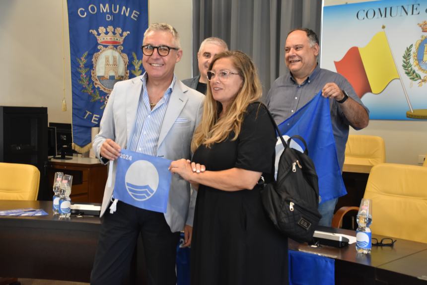 La Bandiera Blu 2024 esposta in municipio 