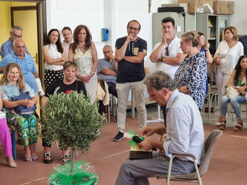 Il saluto al dirigente scolastico di Campomarino Teodoro Musacchio