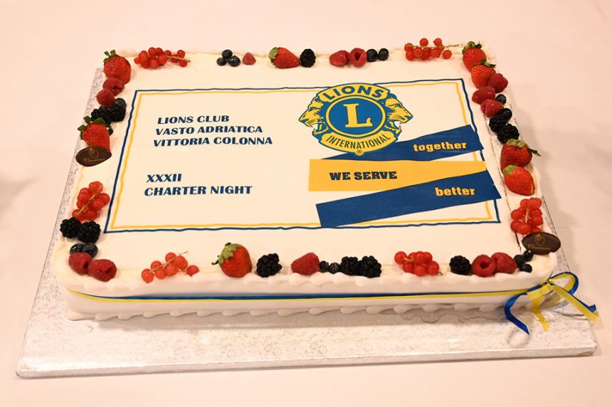  32° anniversario Titolo Lions Club Vasto Adriatica Vittoria Colonna, donazioni e riconoscimenti nella XXXII Charter Night