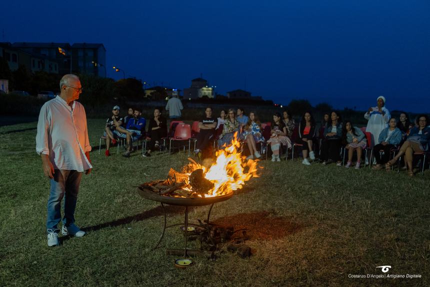 Emozioni tra canti e danze a Punta Penna: Vasto ha dato il benvenuto all'Estate 