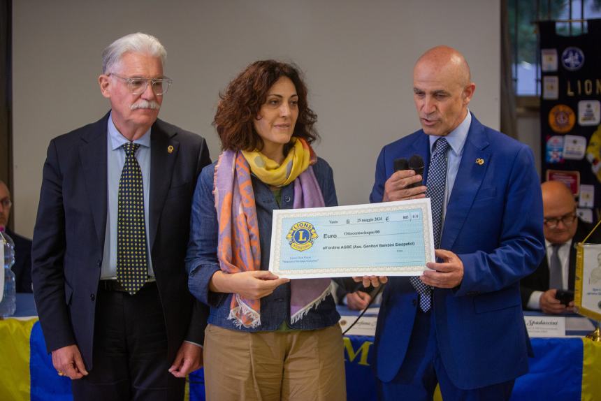  32° anniversario Titolo Lions Club Vasto Adriatica Vittoria Colonna, donazioni e riconoscimenti nella XXXII Charter Night