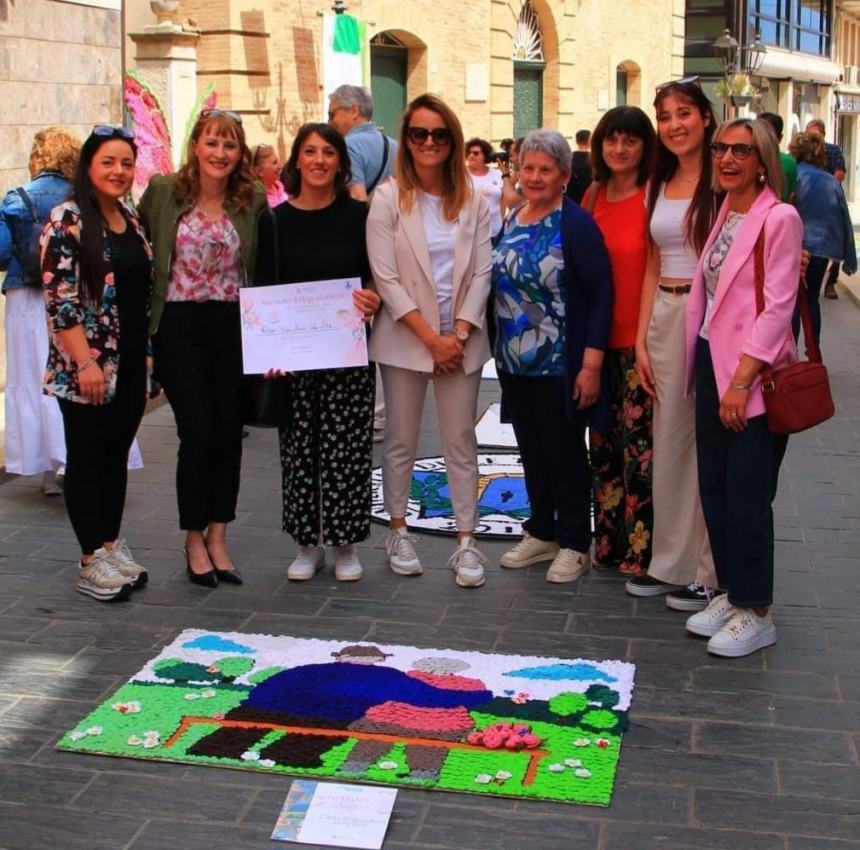 In tanti all'Infiorata all’uncinetto organizzata dalla Pro Loco di San Salvo 