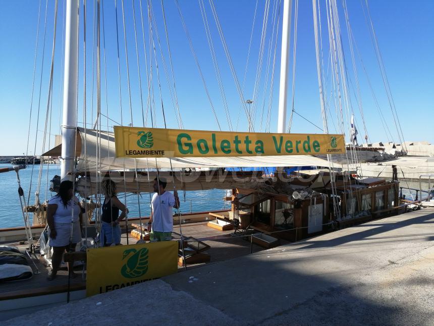 Attracca al porto la Goletta Verde, a Vasto 3 Vele con la nascita del giardino botanico “Cala Libertini”