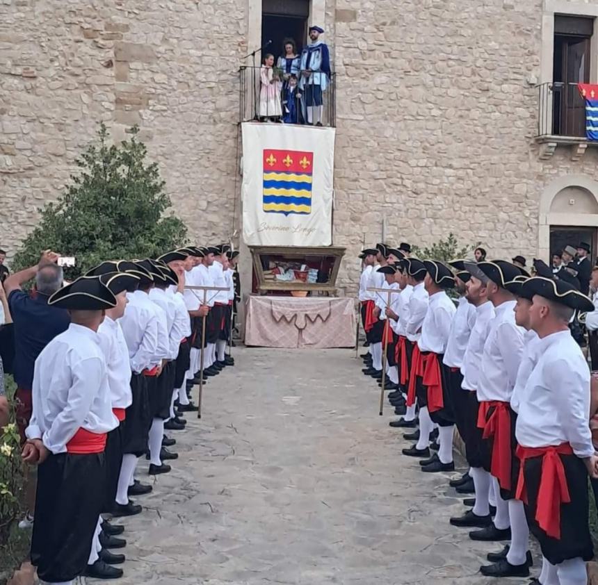 Palmoli in festa per S. Valentino: rinnovata la trebbiatura e la rievocazione delle sacre spoglie