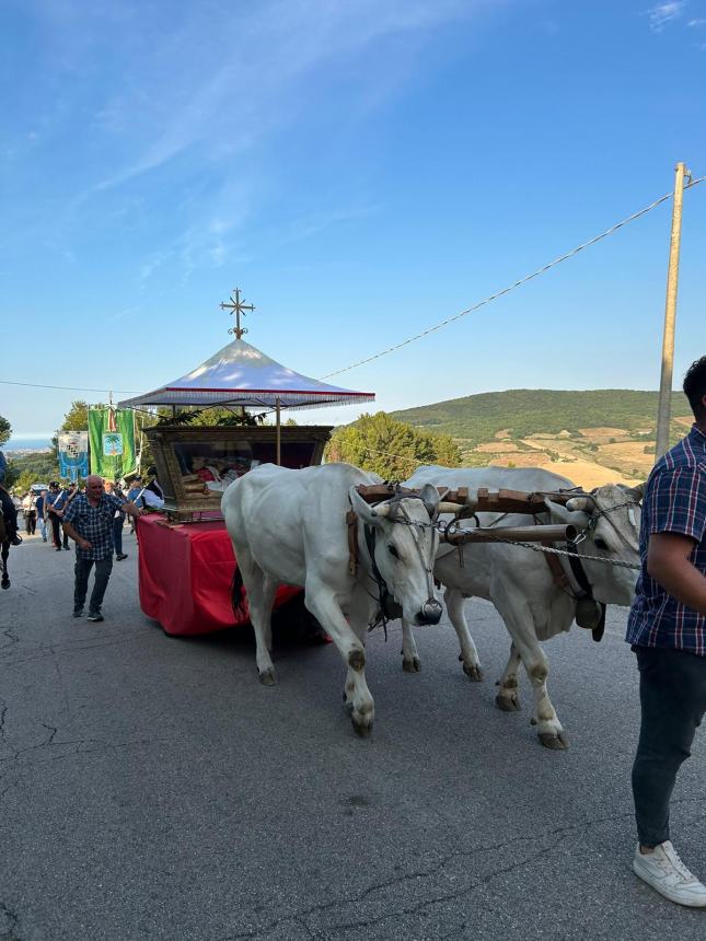 Palmoli in festa per S. Valentino: rinnovata la trebbiatura e la rievocazione delle sacre spoglie