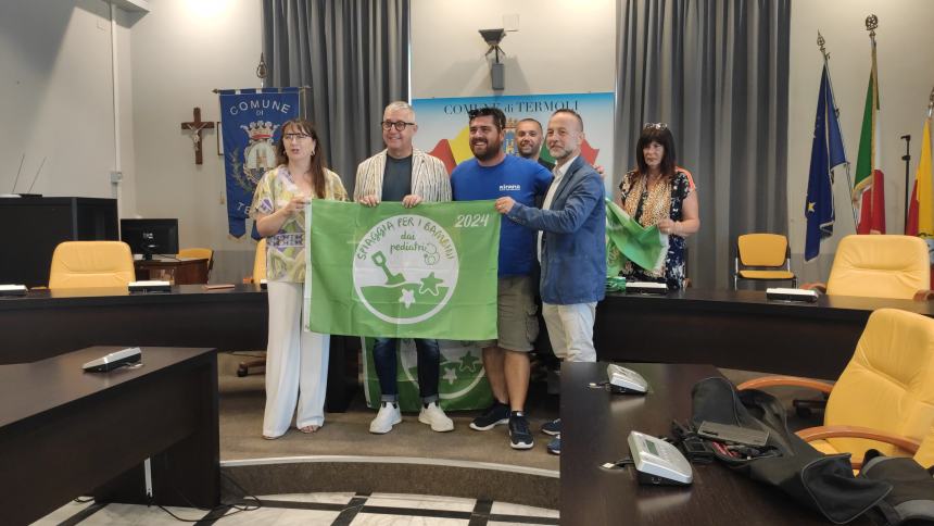 Spiaggia a misura di bambino, la Bandiera Verde di Termoli sventola sui lidi della costa