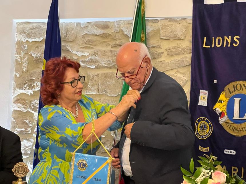 Passaggio del martelletto al Lions club di Larino 